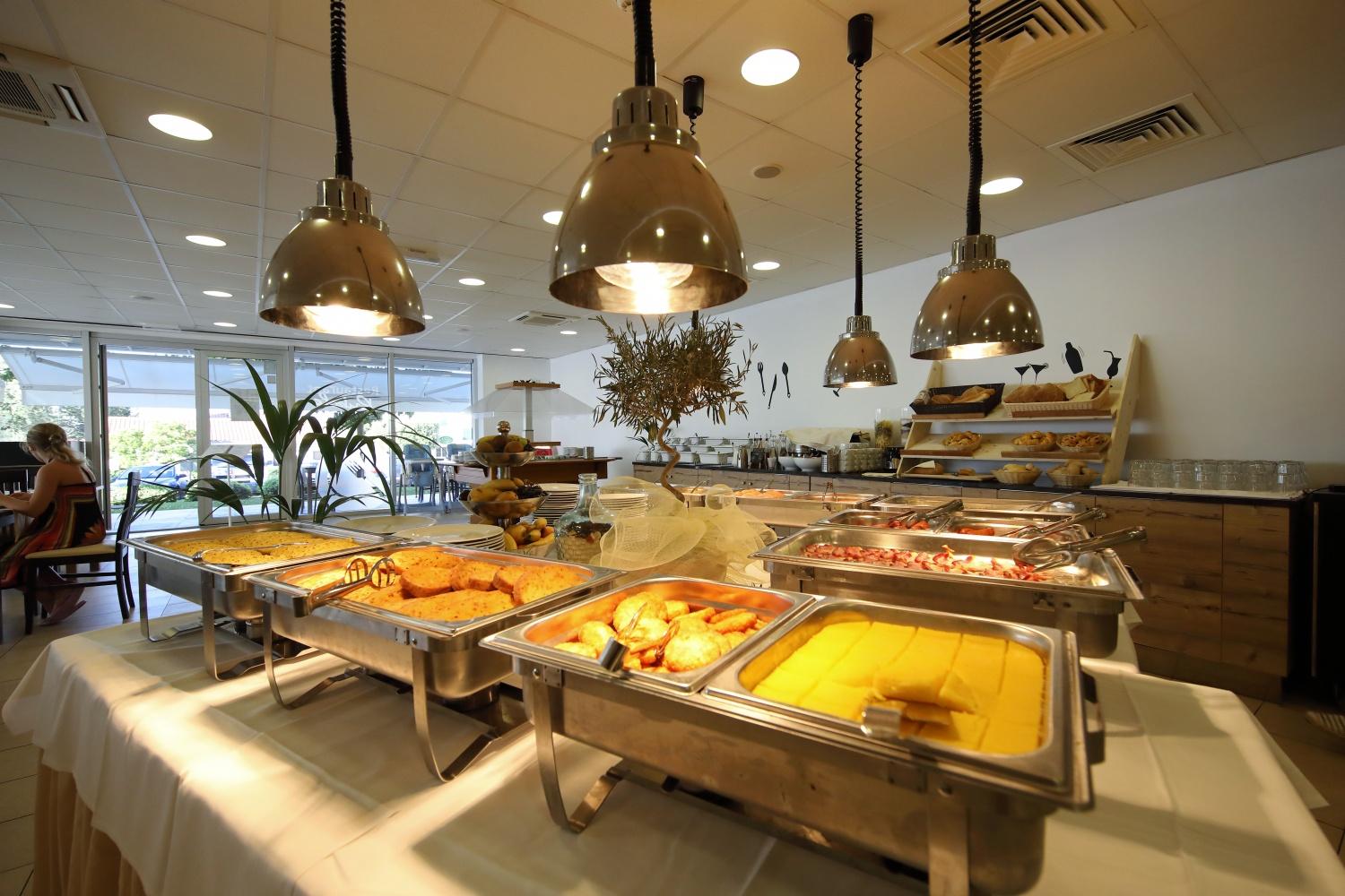Sunnyside Apartments Resort 佩特坎内 外观 照片